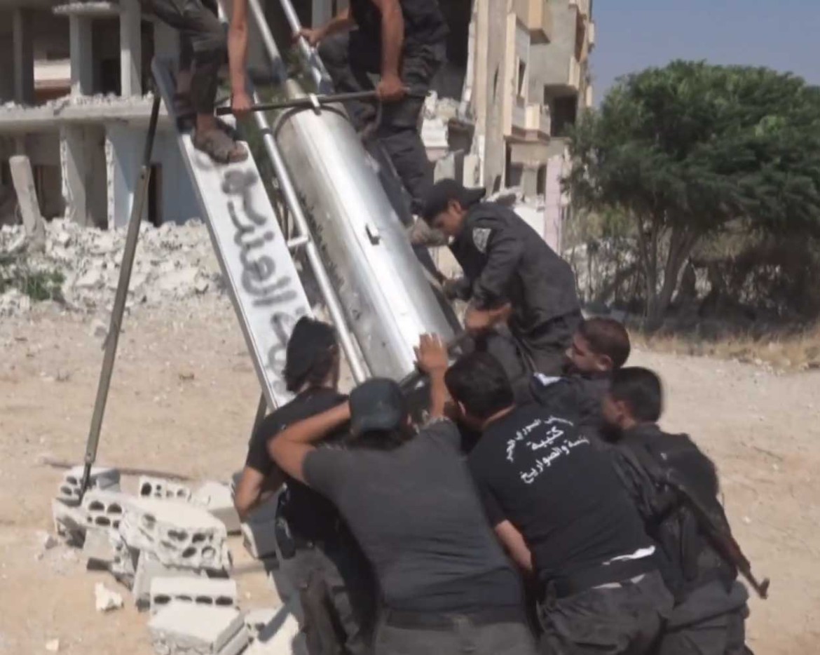 Газо-баллонное оружие: установка и ракета Дараа, Сирия