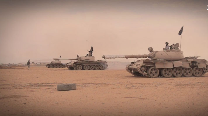 В учениях террористической организации ИГИЛ, активно применялась бронетехника: T-55s, Type-69s, MT-LBs, Badgers, BTS-5B 'battle bus', BTR-80UP.